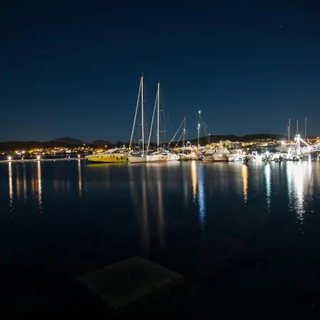 Pittulongu Near Rocce For 4 Apartment